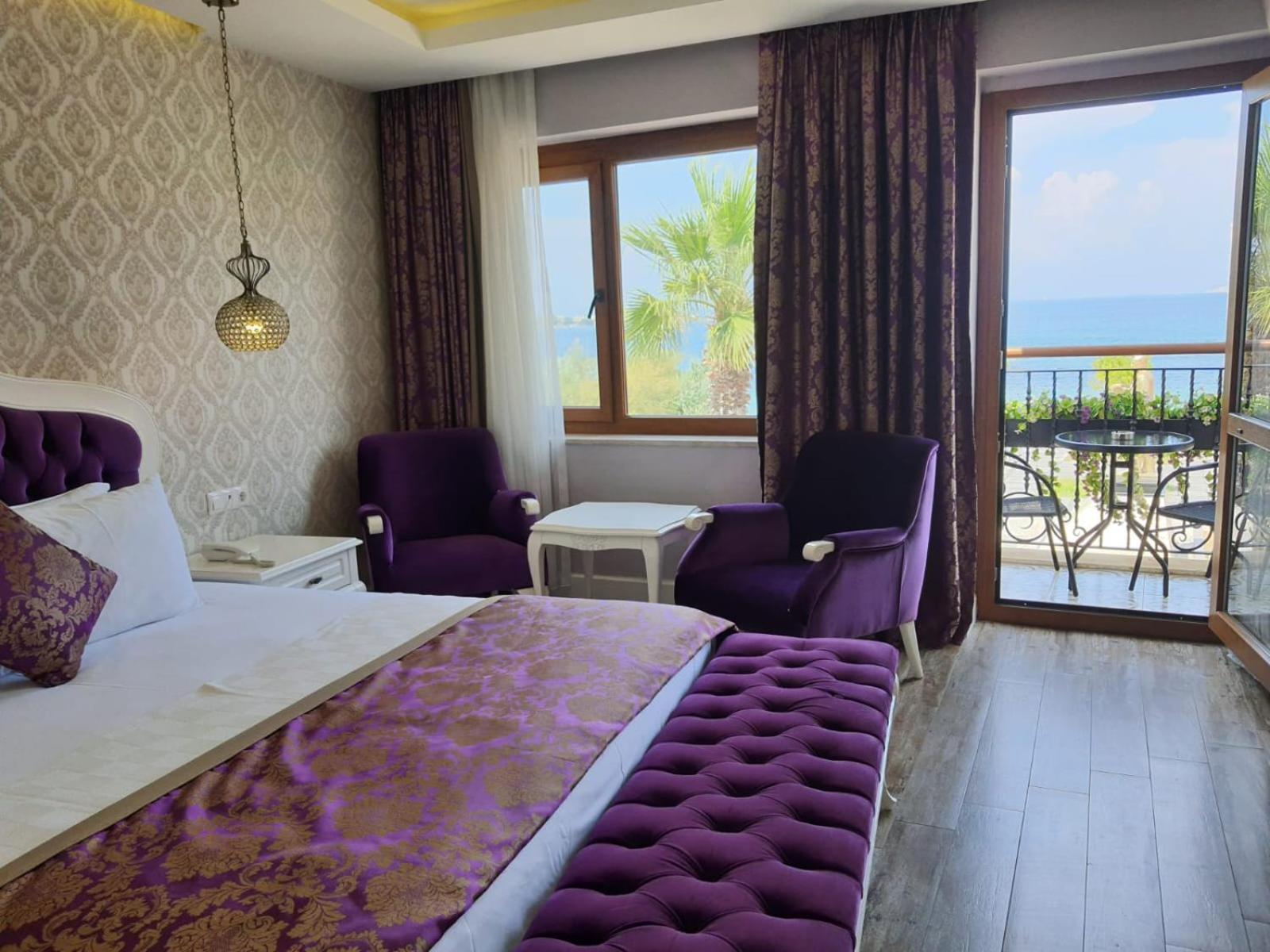 Focamor Otel Yenifoca Buitenkant foto