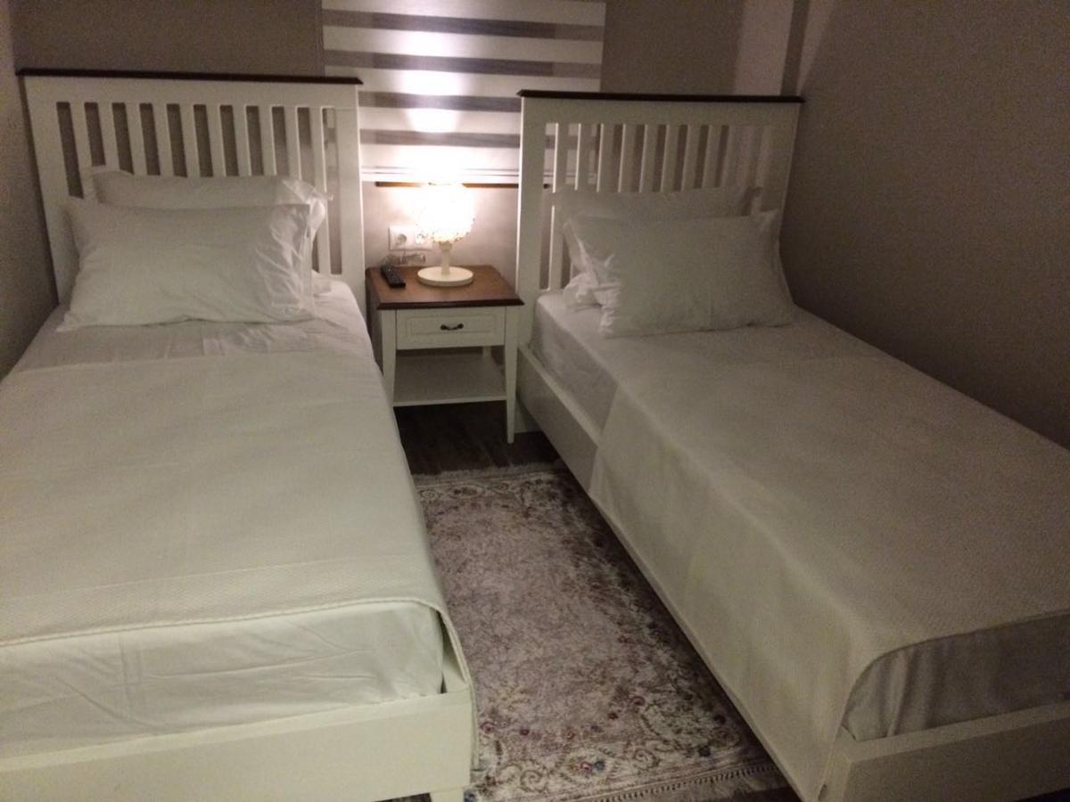 Focamor Otel Yenifoca Buitenkant foto
