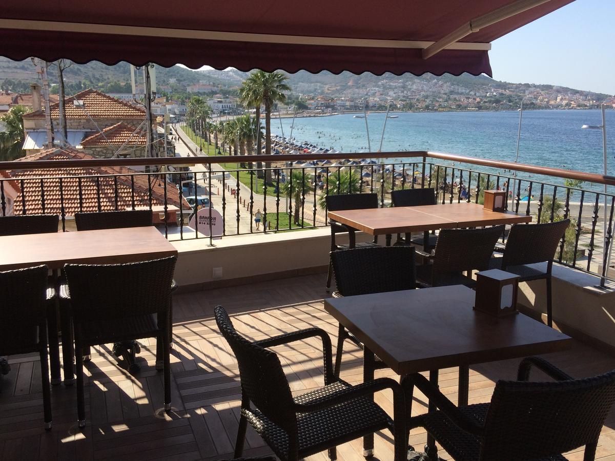 Focamor Otel Yenifoca Buitenkant foto