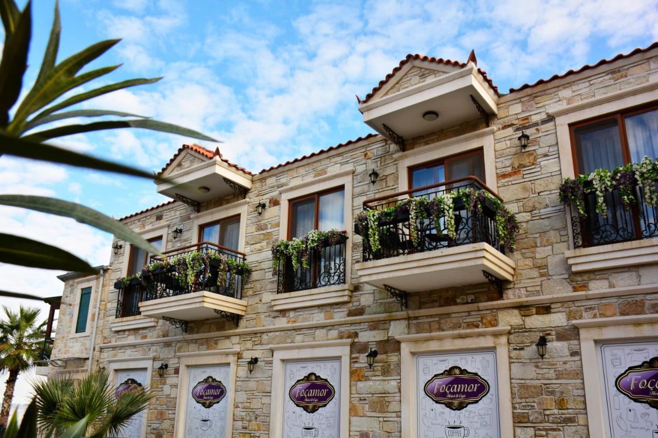 Focamor Otel Yenifoca Buitenkant foto